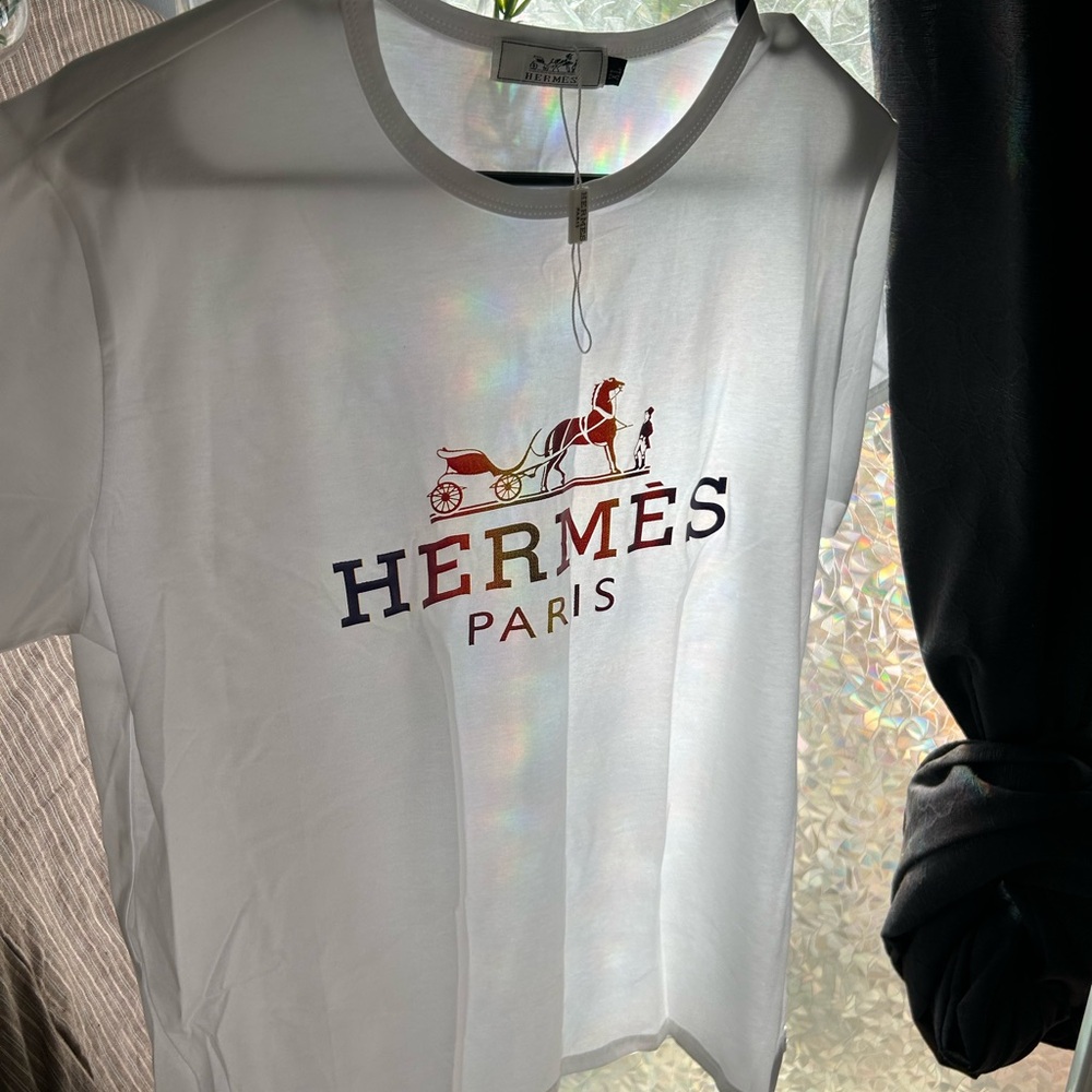 Hermès White Tee with Subtle Logo